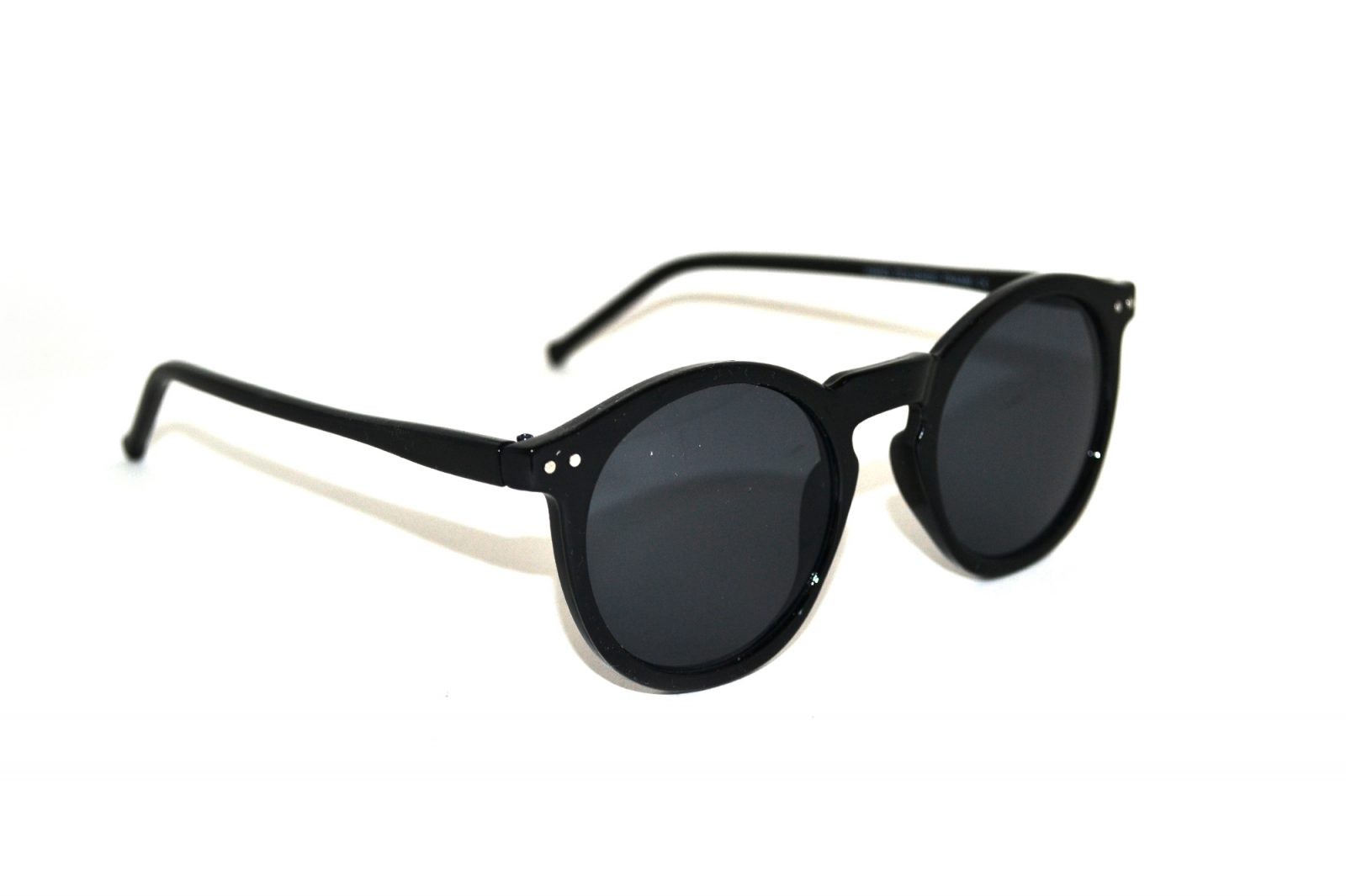 London-Classic-Zwart-zonnebril-rechter-aanzicht London Classic Zwart